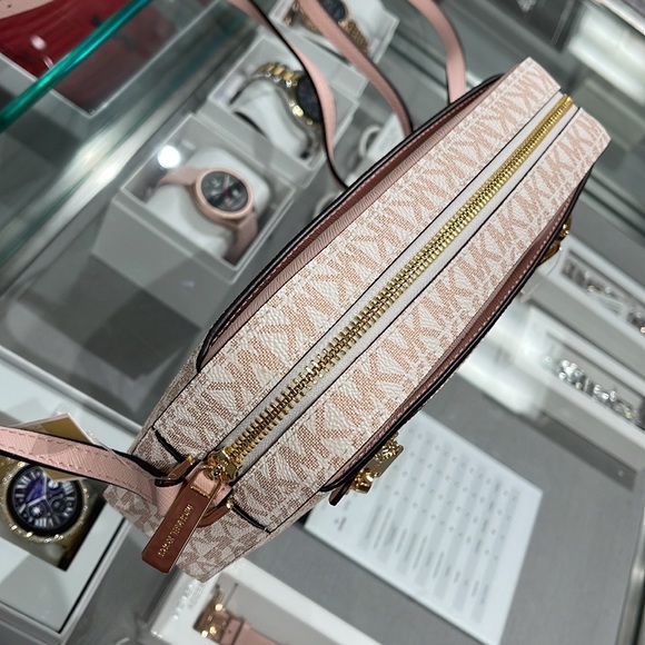 Michael Kors Jet Set Item Large East West Zip Chain Crossbody Optic White/Rsgld - Picture 9 of 16